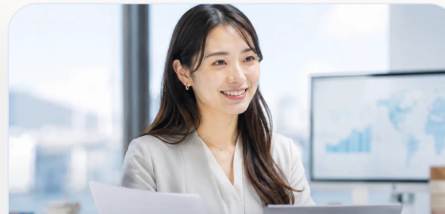 ホテル → 貿易業に転職した先輩のイメージ